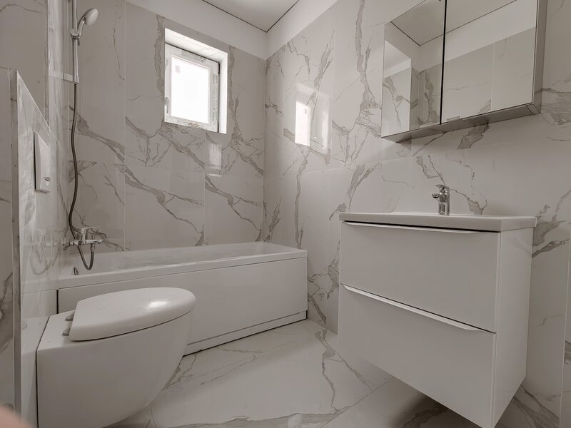 Dobroesti, str. Balantei, Cristal House