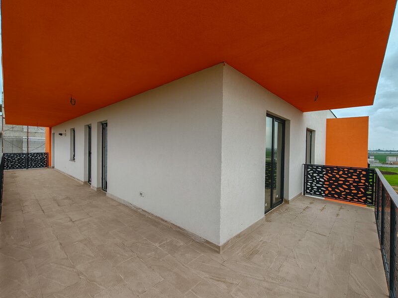 Dobroesti, str. Balantei, Cristal House
