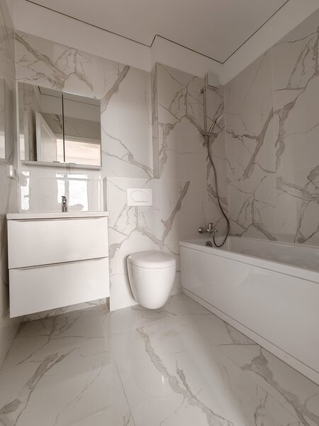 Dobroesti, str. Balantei, Cristal House