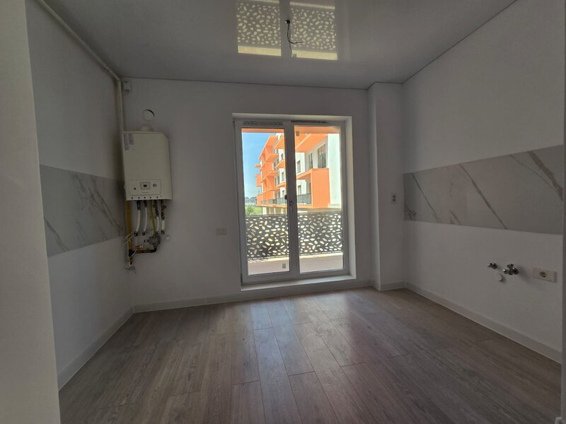 Dobroesti, str. Balantei, Cristal House